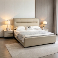 Cadre de lit en bois massif avec sommier à lattes, tête de lit incurvée et capitonnée, couleur crème, pour chambre d'hôtel