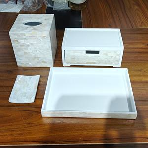 Set Decorativo per <span class=keywords><strong>Bagno</strong></span> con <span class=keywords><strong>Adesivi</strong></span> a Conchiglia, <span class=keywords><strong>Accessori</strong></span> in Resina, Dispenser di Sapone di Lusso, Portasapone e Vassoio per Casa e Hotel - Product Image 1