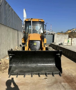 Chargeuse-pelleteuse d'<span class=keywords><strong>occasion</strong></span> JCB 3CX Fabriquée au Royaume-Uni Excellent état Pelleteuse sur roues à vendre à prix avantageux - Product Image 2