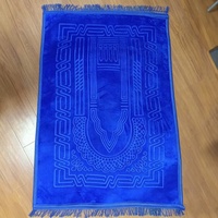Tapis de prière islamique de qualité supérieure, fait main, lavable, couleur unie, 80*120cm, en tissu Raschel, vente en gros d'usine, pour le Ramadan
