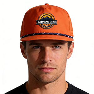 Casquette Snapback non structurée à 5 panneaux, imperméable et respirante, en nylon, style sportif, pour le voyage en extérieur, avec logo en caoutchouc et visière plate - Product Image 4
