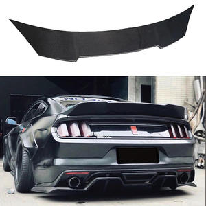2015-2021 pour Ford <span class=keywords><strong>Mustang</strong></span> aileron arrière en Fiber de carbone mise à niveau Robot Style botte en queue de canard avec corps à Double pont pour pare-chocs arrière - Product Image 4