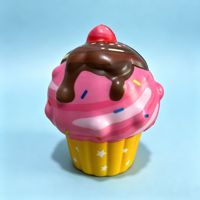 Jouets Squishy en Gros à Remontée Lente, Jouets Doux à Presser, Jouets Squishy Alimentaires à Rebond Lent, Balle Anti-Stress Cupcake
