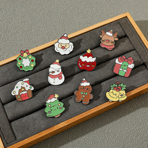 Placa Clásica <span class=keywords><strong>de</strong></span> Aleación Navideña con Santa Claus, Árbol <span class=keywords><strong>de</strong></span> Navidad y <span class=keywords><strong>Muñeco</strong></span> <span class=keywords><strong>de</strong></span> <span class=keywords><strong>Nieve</strong></span>, Insignia Metálica Fundida a Presión, Galvanizada e Impresa Digitalmente - Product Image 4