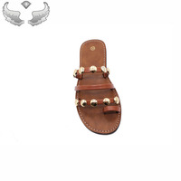 Chaussons pour femmes de haute qualité et tendance, sandales confortables pour femmes, emballage personnalisé avec logo, sandales d'été, sandales métalliques