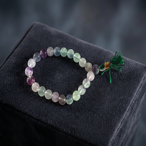 Bracelet en perles de cristal de quartz clair, forme ronde de 8 mm, avec cordon en coton blanc pour la méditation et la guérison - Product Image 4