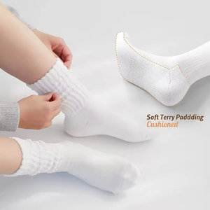 Chaussettes amples personnalisées avec étiquette tissée – Chaussettes côtelées rétro décontractées en coton pour femme, idéales pour le quotidien - Product Image 4