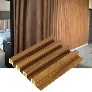 Pas cher de haute qualité en bois Grain Pvc Wpc panneaux muraux couverture Linyi bois panneau mural en bois Wpc panneau mural à lattes