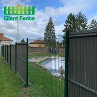 Valla de Malla de Alambre Soldada Curva 3D de Diseño Moderno Personalizada para Hogar y Exteriores, Panel de Valla 3D de PVC para Carreteras de Fácil Montaje