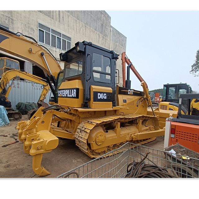 ขายรถตักดินตีนตะขาบ D6G D6R D6 D6G D6H ขายรถตักดิน CAT D6R