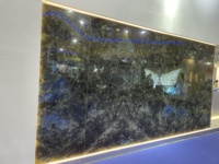 Dalles de pierre de granit bleu lémurien Labradorite de Madagascar Carrelage de table en pierre de marbre naturel irisé bleuâtre