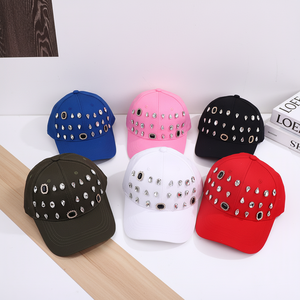 Gorra de Lona Ajustable de 6 Paneles de Algodón Puro con Parte Superior Rígida, Pedrería de Alta Calidad, Diamantes Hechos a Mano, Estilo Vintage de Lujo - Product Image 1