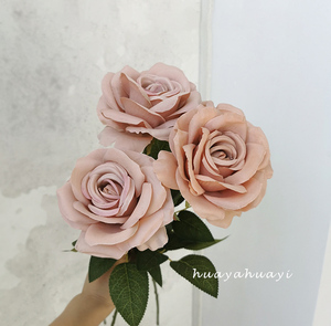 O-X742 Rose Artificiali di Alta Qualità, Grandi Fiori Singoli, Rose Charlotte per Matrimoni, Fiori Artificiali in Seta Color Cappuccino e Nude - Product Image 6