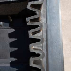 Nastro Trasportatore in Gomma EP200 con Parete Laterale Ondulata a 90 Gradi, Servizio di Taglio Disponibile - Product Image 4