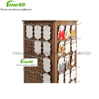 VINO WJ204 Exhibidor giratorio de madera para joyería con ganchos, soporte para tarjetas y tablero perforado, para exhibición de pendientes, tamaño personalizado para facilitar el montaje