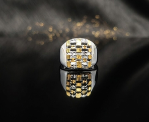 DIVYORO Bague élégante pour homme plaquée or, en cuivre et laiton, bijoux de mode, accessoire classique pour les looks décontractés et élégants - Product Image 3
