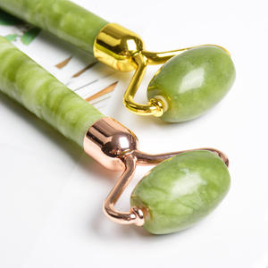 Rouleau de Jade Naturel DIY Ensemble de Massage de Beauté du Visage Rouleau de Jade Gua Sha et Guasha dans une Boîte Faceroller - Product Image 4
