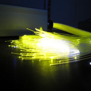 Cable de Fibra Óptica LED Transparente PMMA de 1.5mm con Iluminación en el Extremo, 700m por Rollo, 6000K Luz Diurna, IP20/IP43, Certificado CE, Regulable, 2 Años de Garantía - Product Image 5