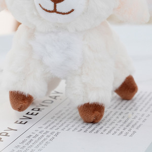 Peluches <span class=keywords><strong>al</strong></span> por <span class=keywords><strong>mayor</strong></span>: Corderos de peluche de pie, llaveros de peluche de cordero, llaveros de peluche de oveja pequeña, juguetes de figuras de peluche - Product Image 4