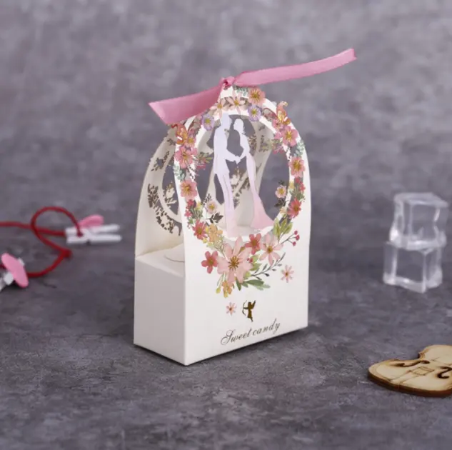 中空キャンディーボックスクッキーギフトボックスロマンチックな結婚式は結婚式のブライダル誕生日パーティー用品のためのかわいいチョコレートボックスを支持します