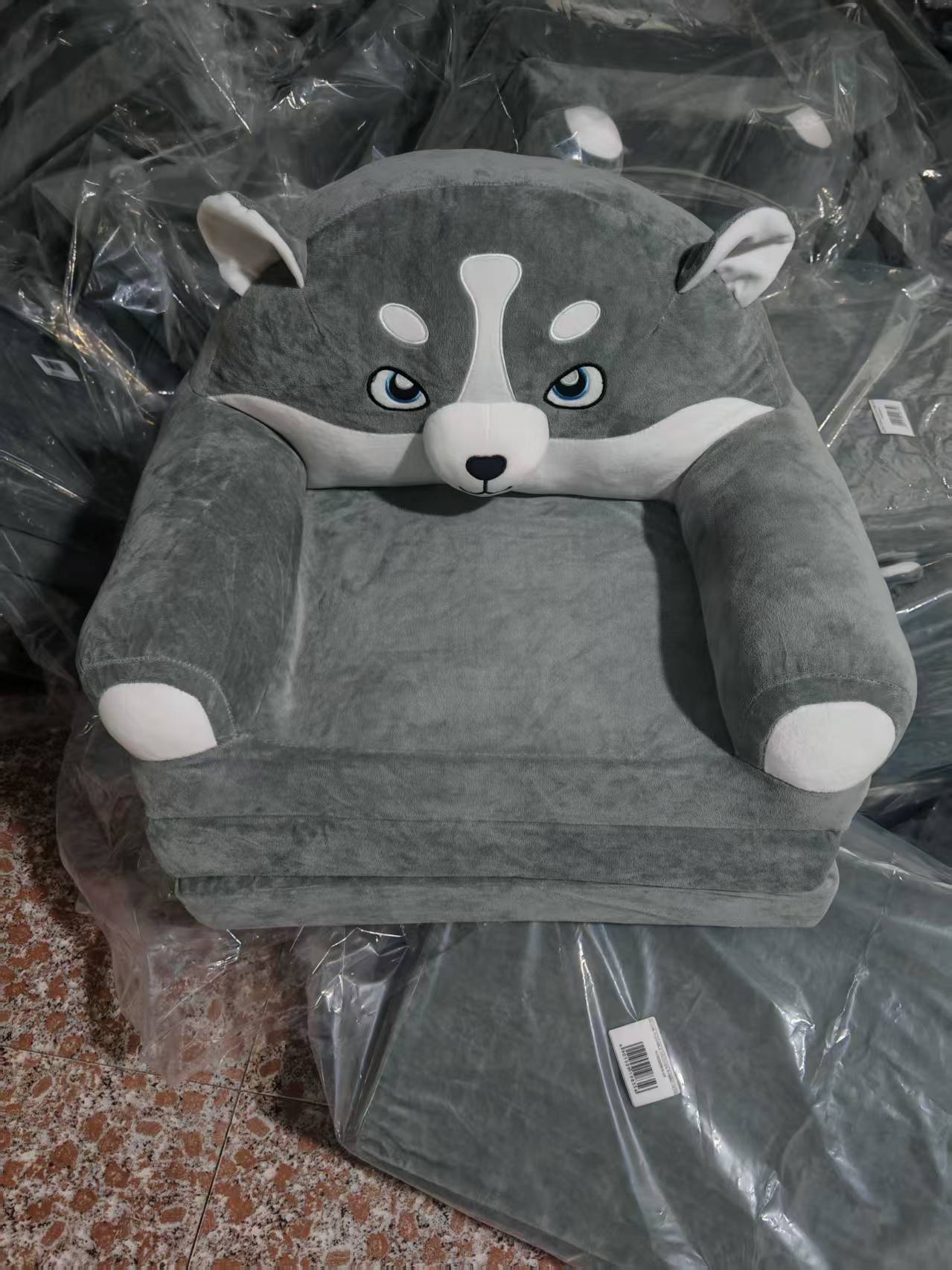 gray husky carpet mat