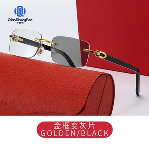 Lunettes de soleil à monture souple, accessoires en forme de cœur de pêche, lunettes de soleil sans monture, lunettes intelligentes à <span class=keywords><strong>changement</strong></span> de couleur - Product Image 3