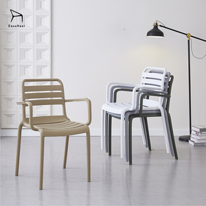 <span class=keywords><strong>Chaise</strong></span> <span class=keywords><strong>de</strong></span> salle à manger en plastique EaseNeat Nordic avec accoudoirs, design simple, colorée, stable, idéale pour l'intérieur, l'extérieur, le jardin, la terrasse - Product Image 5