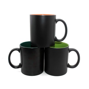 <span class=keywords><strong>Taza</strong></span> <span class=keywords><strong>de</strong></span> Cerámica Negra Sublimable <span class=keywords><strong>de</strong></span> 11 oz <span class=keywords><strong>con</strong></span> <span class=keywords><strong>Interior</strong></span> <span class=keywords><strong>de</strong></span> <span class=keywords><strong>Color</strong></span>, <span class=keywords><strong>Taza</strong></span> <span class=keywords><strong>de</strong></span> Café Personalizable para DIY - Product Image 3