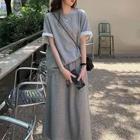 Ensembles de Vêtements d'Été 2024 pour Femmes T-shirt à Manches Courtes et Robe 2 Pièces Couleurs Unies Tenues Décontractées Amples Style Urbain Tendance