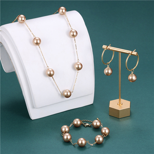 Set di Gioielli con <span class=keywords><strong>Orecchini</strong></span> a Goccia di Perle da 14mm, Collana e Bracciali di Perle Vere Placcati <span class=keywords><strong>in</strong></span> Oro 14k per Donna - Product Image 3