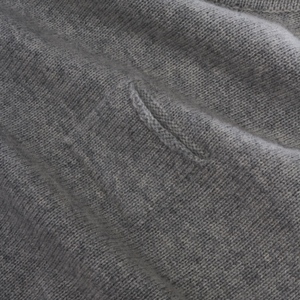 بيع بالجملة مخصص دافئ قبالة الكتف كبير هوديي المتضخم طبقات من الصوف العادي الكشمير محبوك البلوز سترة نسائية - Product Image 3