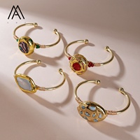Bracelets en coquille d'ormeau faits à la main avec une perle en forme de tambour sertie de laiton plaqué or 18 carats