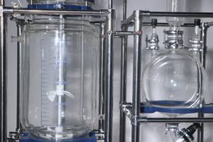 Reactor de cristalización de laboratorio con equipo de calefacción y enfriador - Product Image 5