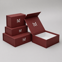 Grande boîte cadeau de luxe écologique UV avec logo personnalisé de qualité supérieure en carton en papier rigide mat noir pliable vide fermeture magnétique