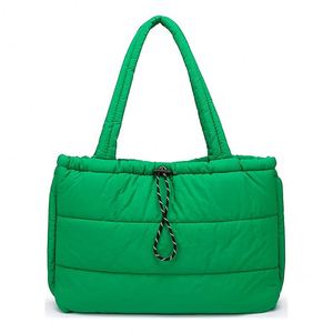 Sac fourre-tout pour femme, sac à main matelassé doux et léger, grand sac à dos matelassé pour femme, sac à bandoulière pour femme - Product Image 1