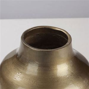 Commercio all'ingrosso stile europeo dorato elettrolitico interno retrò moderno per la decorazione domestica grande vaso vaso di fiori in <span class=keywords><strong>resina</strong></span> Color rame - Product Image 6