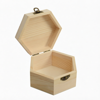 Scatola Portagioie Esagonale in Legno Naturale Non Finita, Artigianale con Chiusura in Metallo