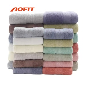 Aofit Vente en gros <span class=keywords><strong>Serviette</strong></span> <span class=keywords><strong>de</strong></span> <span class=keywords><strong>bain</strong></span> en coton doux absorbant Cadeau parfait pour hôtel Logo brodé 12 couleurs - Product Image 1