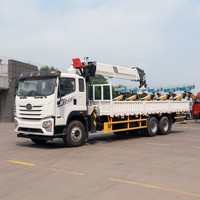 Système hydraulique stable, grue de camion à flèche droite FAW de 10 tonnes, hauteur de levage personnalisée pour la manutention de marchandises en vrac