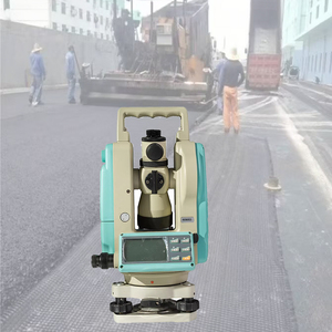 Théodolite numérique Oubo SJDJ-202LN à grossissement 30X, précision 2'', affichage double face pour levés topographiques de précision sur site - Product Image 1