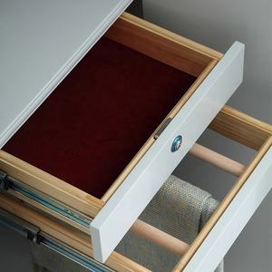 Armario Esmeralda antiguo de lujo europeo de <span class=keywords><strong>tres</strong></span> puertas hecho a mano de madera maciza con tallado en oro muebles de dormitorio francés para uso doméstico - Product Image 4