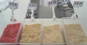 Lettiera per Gatti Multiuso in Tofu, Sabbia Assorbente e Deodorante per Conigli, Furetti e Piccoli Animali - Product Image 2