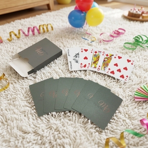 Carte da Gioco da Poker OEM Personalizzate in Plastica 100% Impermeabile Anti-trasparenza - Product Image 1