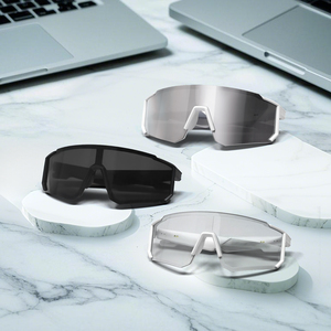 QY Pro1 Smart Glasses AI real-time translation BT music playback and receiving phone calls Riding Style Bluetooth sunglasses - Product Image 3
