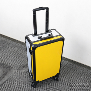 Valise de transport sur roulettes en alliage d'aluminium durable et personnalisée pour cartes TCG, pour collectionneurs de cartes à collectionner - Product Image 1