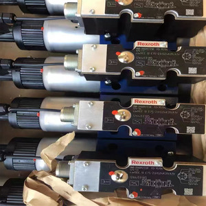 วาล์วควบคุมแบบสัดส่วน Rexroth รุ่น 4WRZE16W8-150-74/6EG24N9EK31 สำหรับงานอุตสาหกรรม - Product Image 2