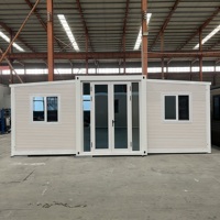 Unités de logement modulaires extensibles à ossature métallique, panneaux sandwich, design moderne, isolation thermique, transport pratique
