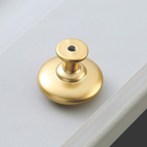 Pomo Redondo de Aleación de Aluminio Yb Ya Bang, Dorado y Negro, Minimalista, para Muebles, con un Solo Orificio, para Cajones y Puertas - Product Image 4