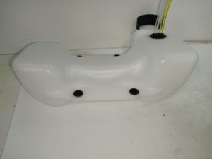 Um Fabriek Directe Verkoop Bosmaaier Reserveonderdelen Brandstoftank Assy Hoge Kwaliteit Brandstoftank Assy - Product Image 4