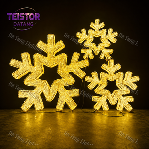 Lumière à motif flocon de neige LED 3D pour grande décoration de Noël en extérieur - Product Image 2